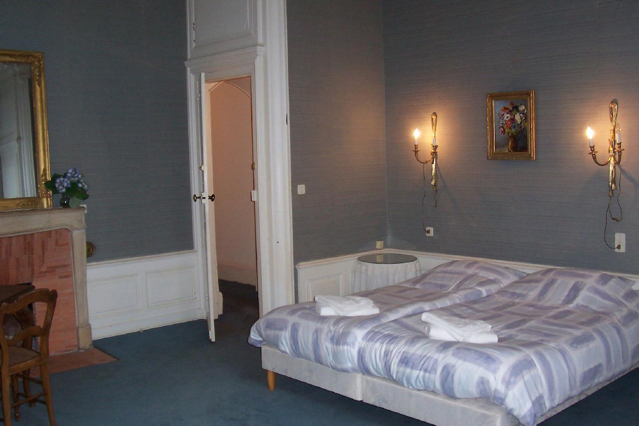 Chateau Champigny Bed & Breakfast Maillet  Oda fotoğraf