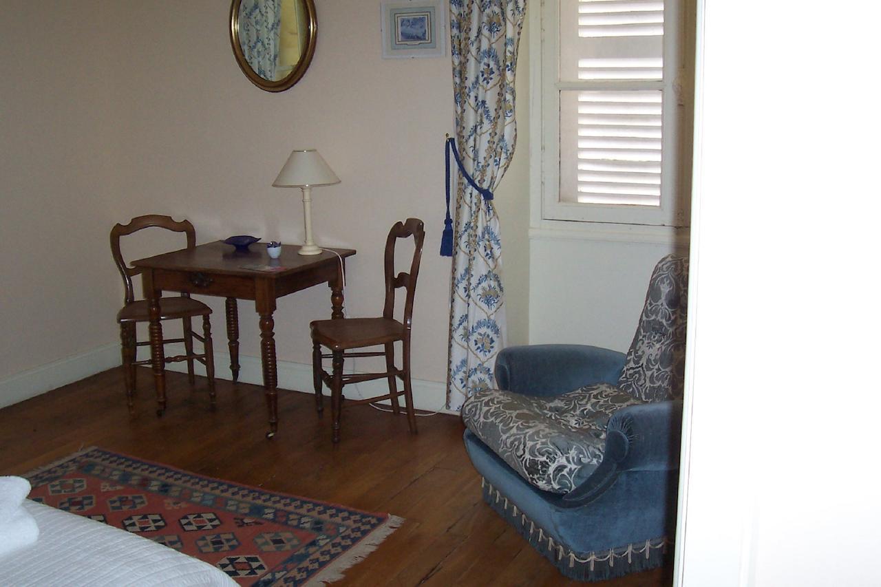 Chateau Champigny Bed & Breakfast Maillet  Oda fotoğraf