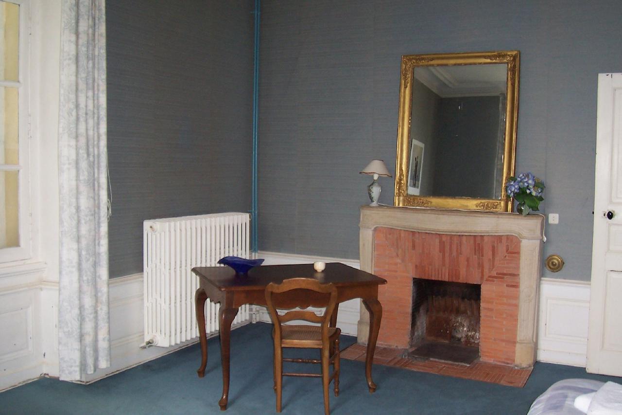 Chateau Champigny Bed & Breakfast Maillet  Oda fotoğraf